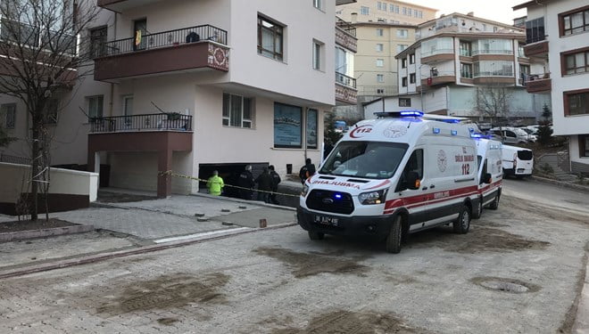 Apartman garajında 3 gencin cesedi bulundu