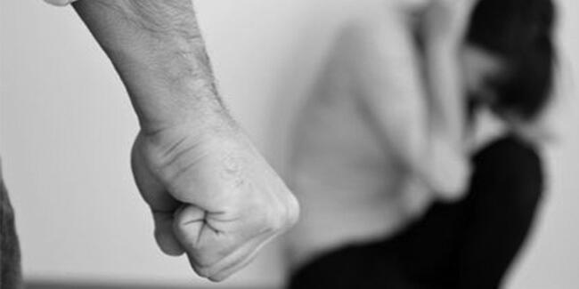 Sopayla döverek öldürdü! Ömür boyu hapis cezası 16 yıla düştü