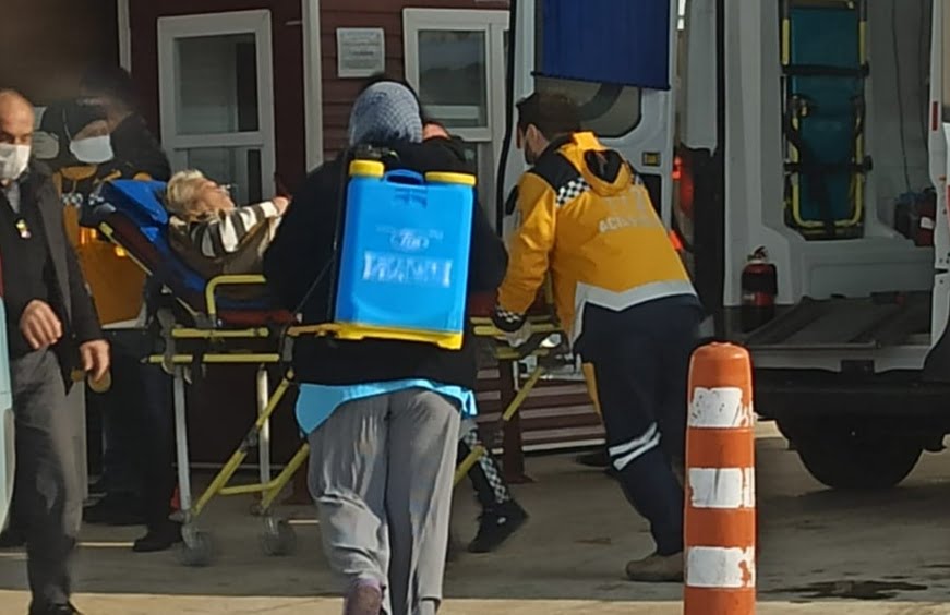 Bursa’da yaşlı çift soba gazından zehirlendi