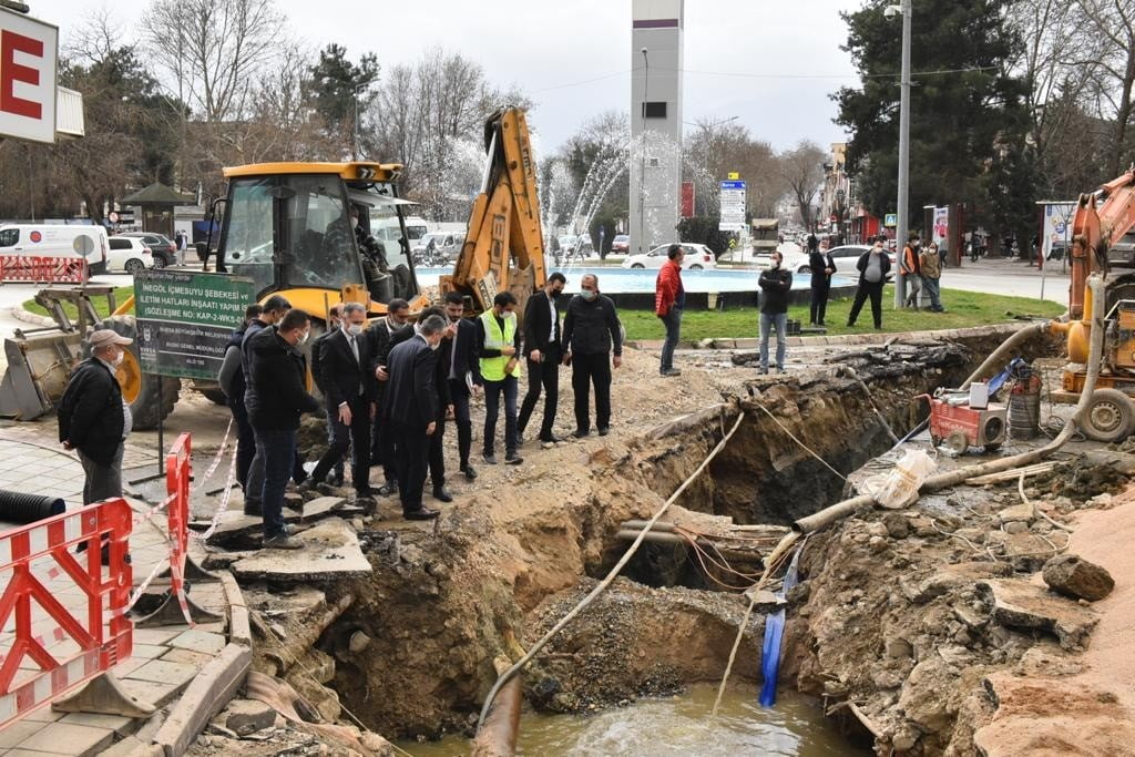 Bursa protokolü İnegöl’deki projeleri inceledi