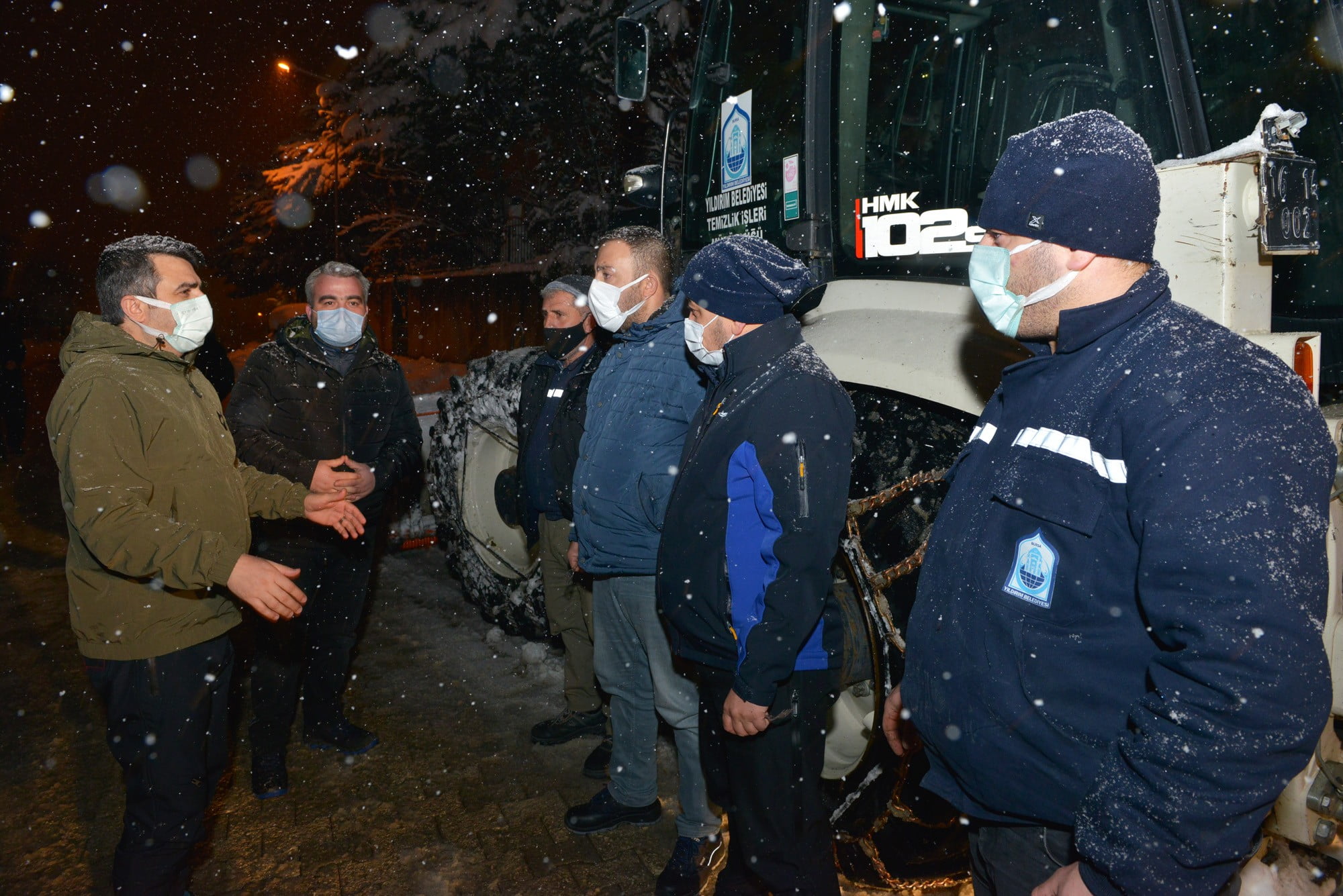 Yıldırım Belediye Başkanı’ndan kar mesaisi