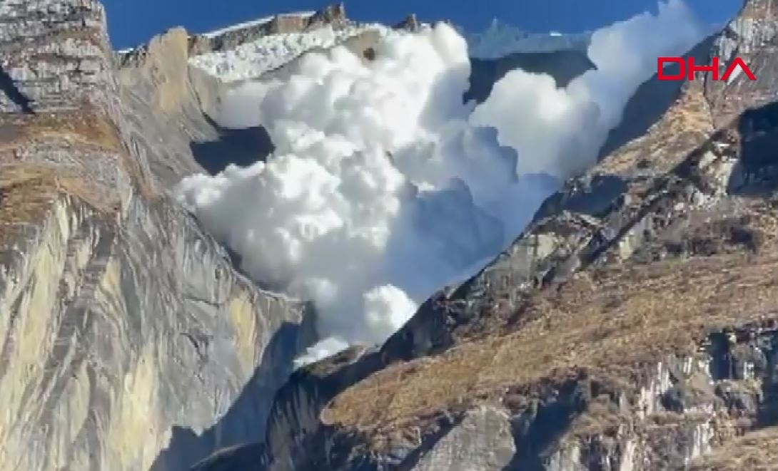 Himalaya dağlarında çığ felaketi
