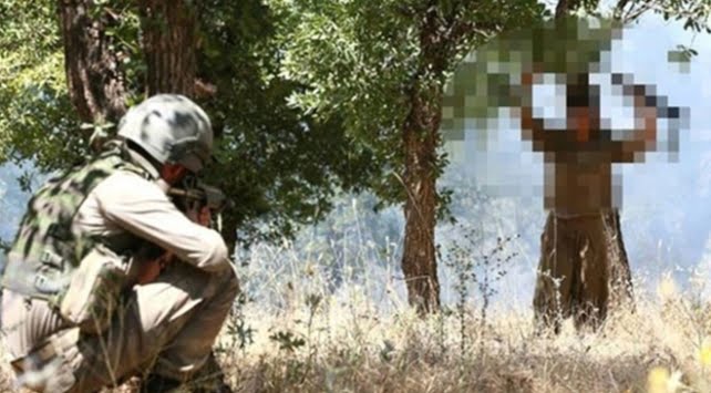 İkna sonucu 1 terörist teslim oldu