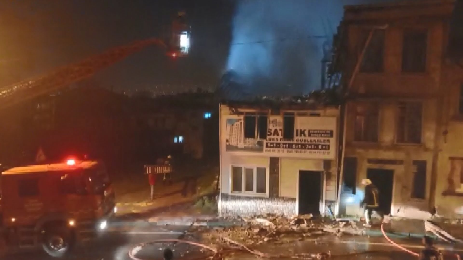 Bursa’da müstakil evdeki yangın apartmana sıçradı