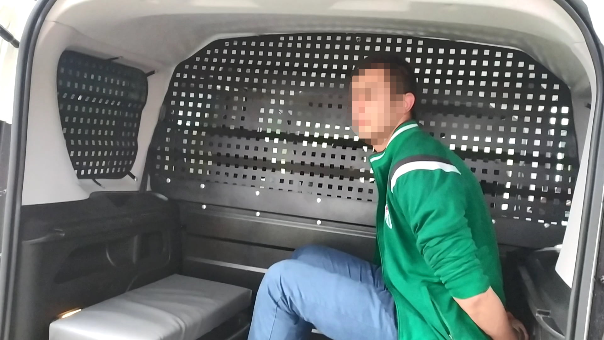 Bursa’da yarım saatte tanımadığı 3 kişiyi bıçakladı