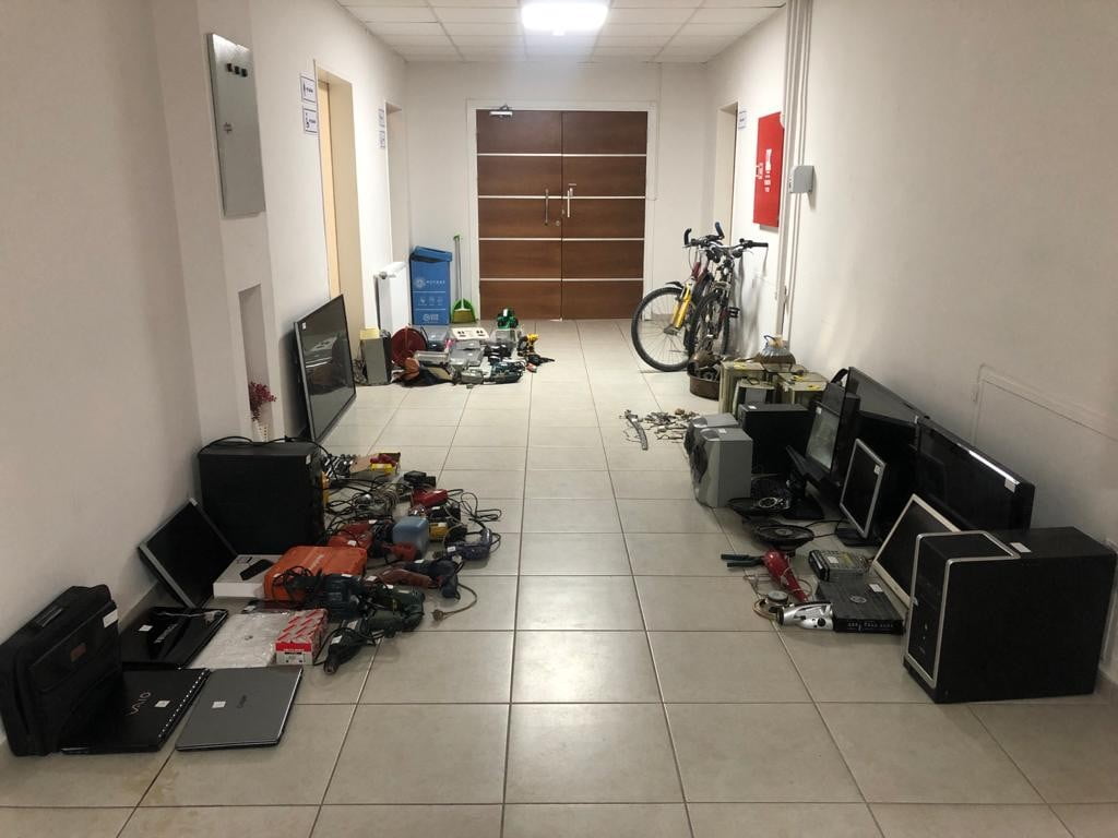 Bursa’da emniyetin koridoru çalıntı ürünlerle doldu