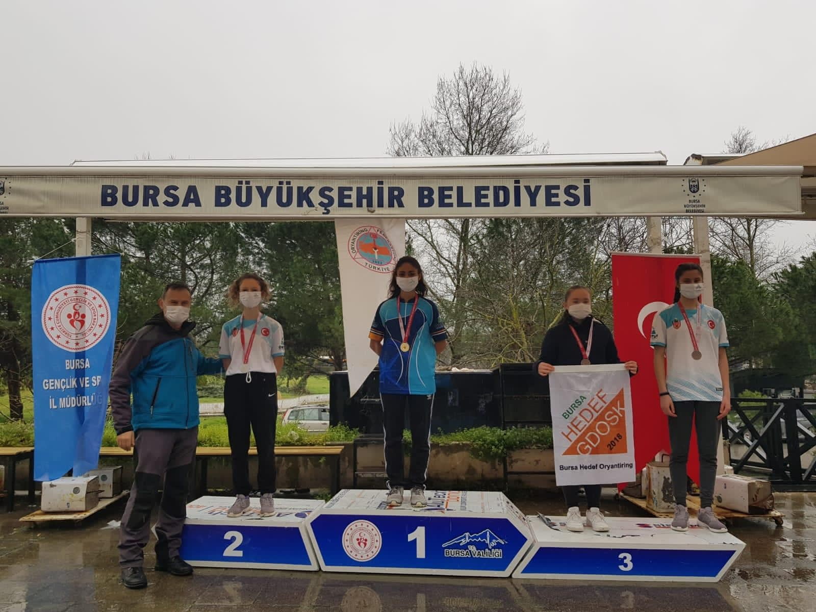 İnegöl Belediyesi Dostum Oryantiring Takımı 16 madalyayla döndü