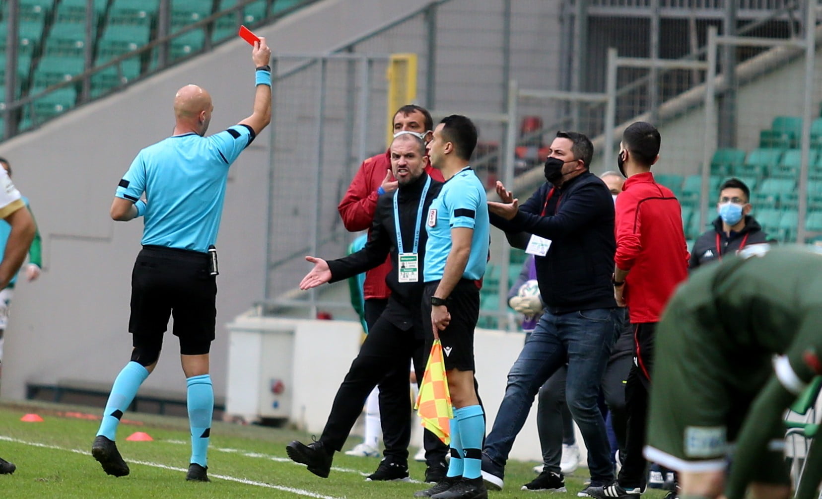 PFDK, Bursaspor Teknik Direktörü Mustafa Er’e 3 maç ceza verdi