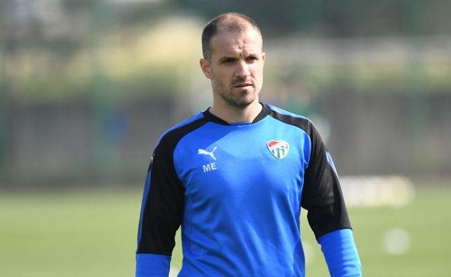 Bursaspor Teknik Direktörü Mustafa Er “Sizinle gurur duyuyorum”
