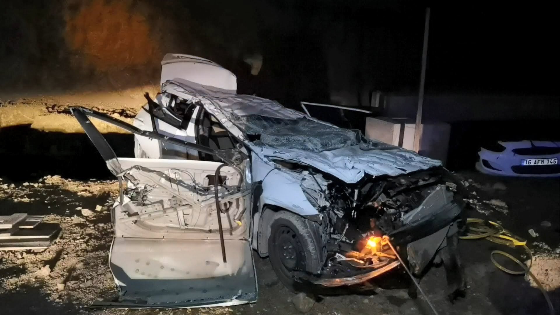 Bursa’da korkunç kaza! Takla atarak inşaat alanına uçtu