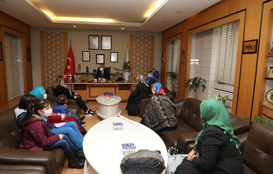 Bursa İnegöl’de otizmli çocuklar ayçiçeği kartıyla fark edilecek