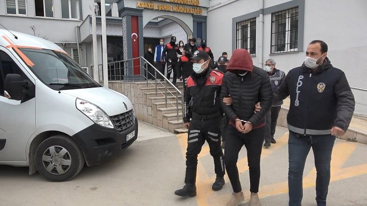 Bursa merkezli 5 ilde kameralı gözlük operasyonu