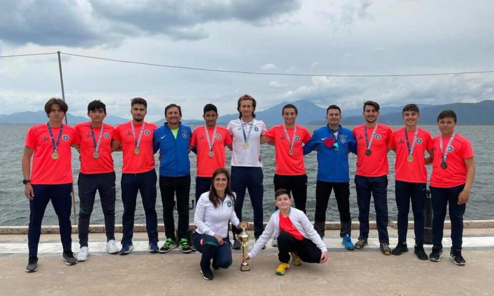 Bursa Büyükşehir Belediyespor Kano Takımı 27 madalya kazandı