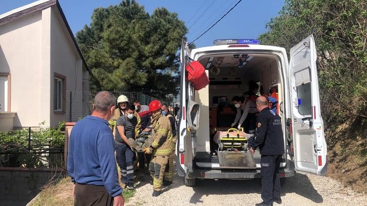Bursa’da traktör kazasında ağır yaralandı