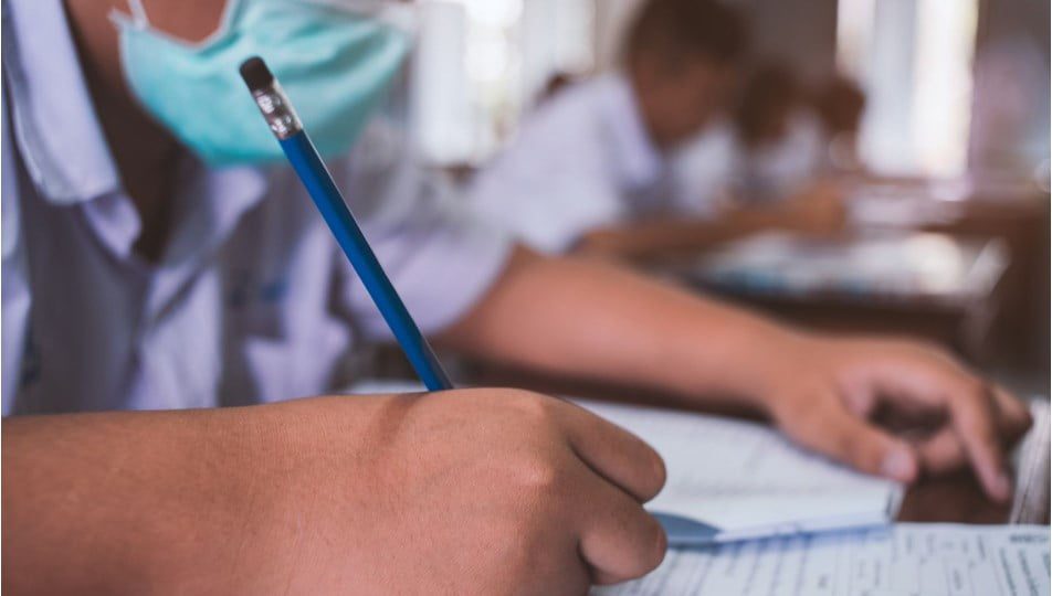 Sınavlar ertelenecek mi? Bakan Selçuk’tan açıklama