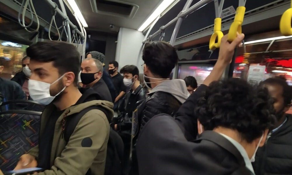 Bilim Kurulu üyesinden toplu taşıma uyarısı