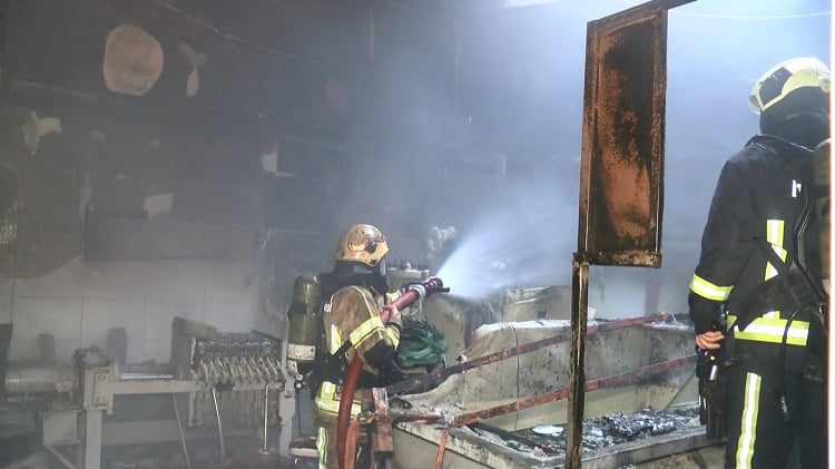 Bursa’da kimyasal ürünlerin bulunduğu depoda yangın