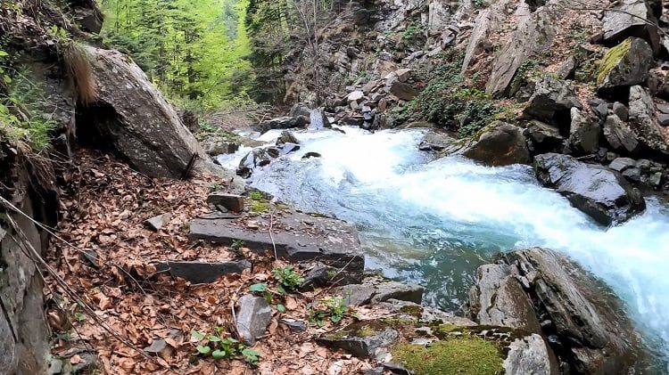 Bursa’nın saklı cenneti: Tozuyan Şelalesi