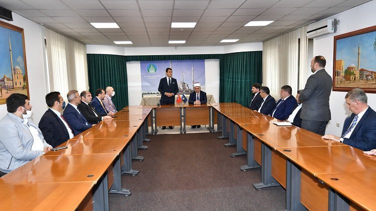 Dündar’dan Kosova’da önemli ziyaretler