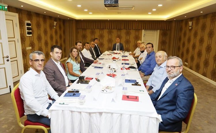 İnegöl’de örnek buluşma! 13 parti başkanından istişare toplantısı
