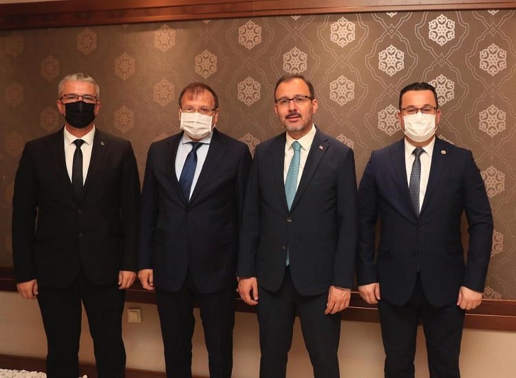 Mustafakemalpaşa’ya yeni spor yatırımları müjdesi