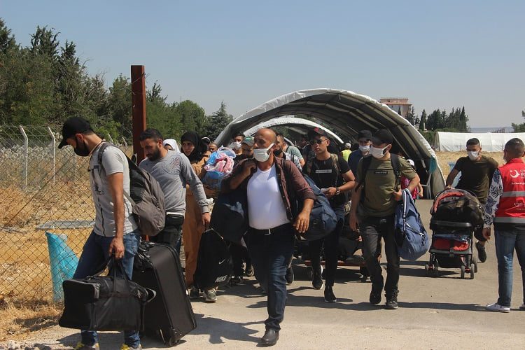 Suriye sınırında bayram hareketliliği! Ülkesine gidenlerin sayısı 2 bini buldu