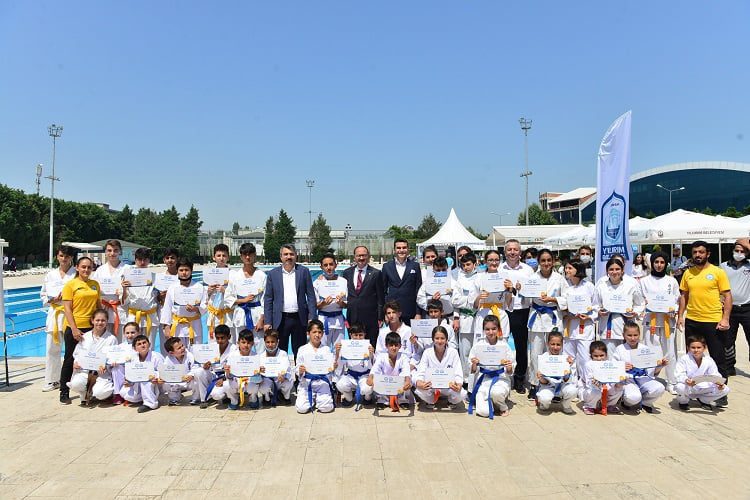 Yıldırım Belediyesi yaz spor okullarında sertifika heyecanı