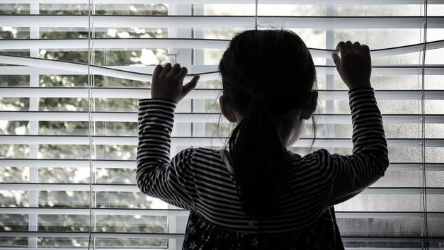 Çocuğun psikolojisini bozan anne, evlat hasreti çekecek