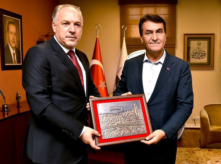 Başkan Dündar’a kardeş ziyareti