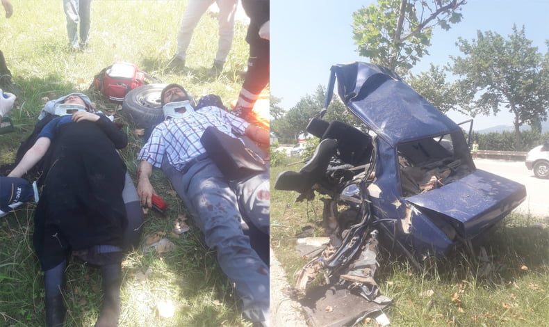 Bursa’da kazada otomobil ikiye bölündü
