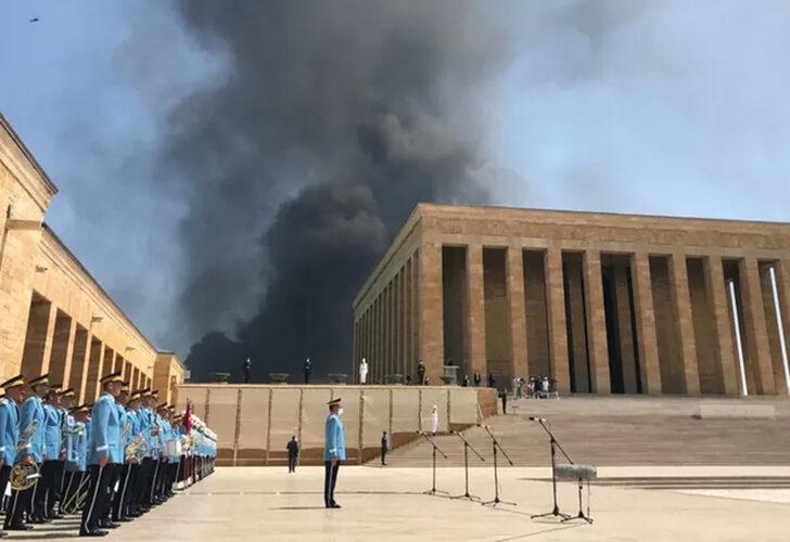 Korkutan yangında dumanlar Anıtkabir’e ulaştı