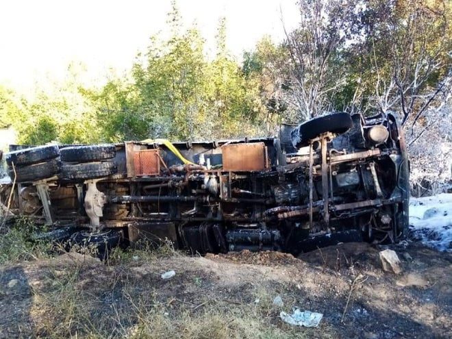 Bursa’da freni boşan kamyon ormanda alev adı