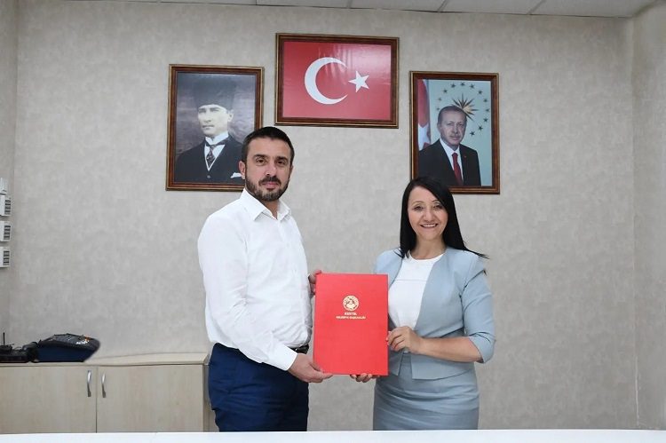 Kestel’den Pazaryeri’ne araç desteği