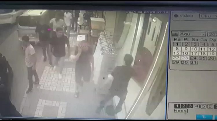 Bursa’da çay ocağına silahlı saldırı