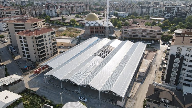 Millet Mahallesi Kapalı Pazar Alanı gün sayıyor