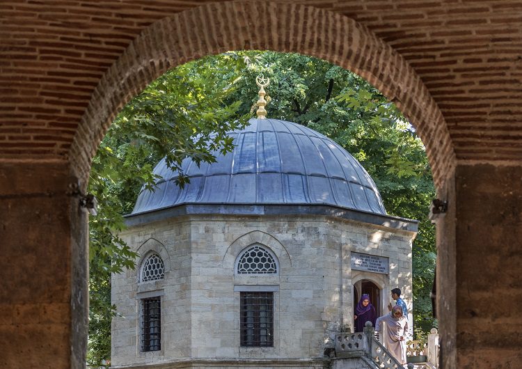 7 asırlık hanlarda zamanda yolculuk