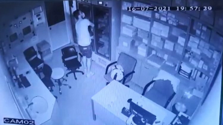Hastaneden kanser ilaçlarını çaldı