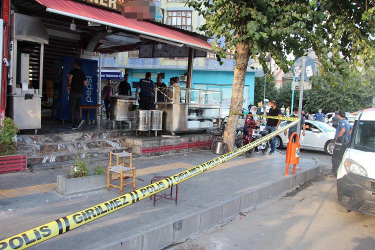 Asansöre binme tartışmasında komşusunu vuran saldırgan aranıyor