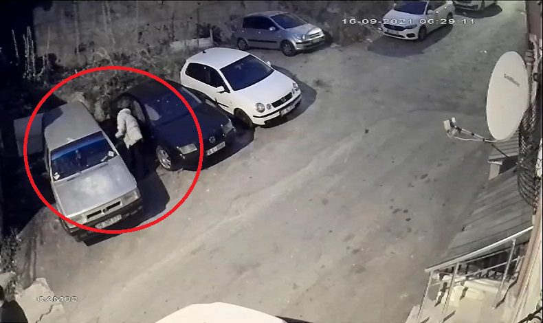 Bursa’da çaldıkları aracı kaza yapıp geri bıraktılar