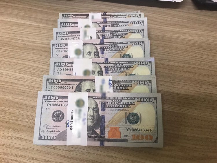 Sahte 80 bin dolarla dolandırıldı