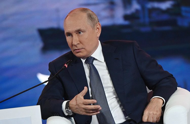 Putin, ABD’nin Afganistan’dan çekilme sürecini eleştirdi