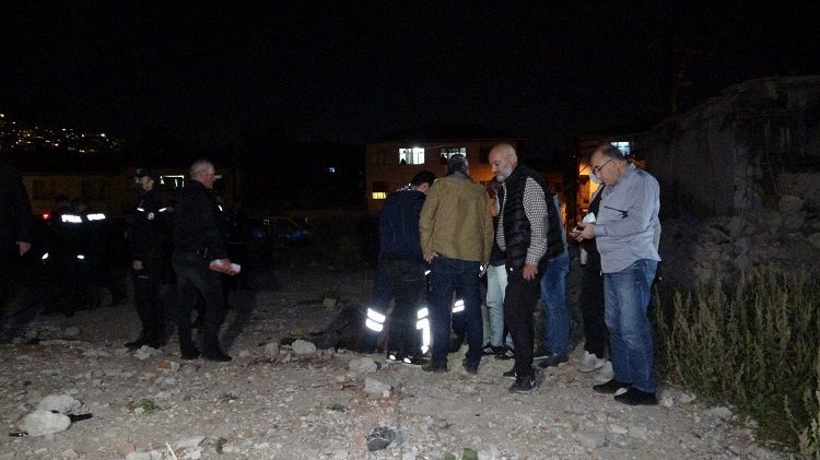 Bursa’da, boş arazide erkek cesedi bulundu