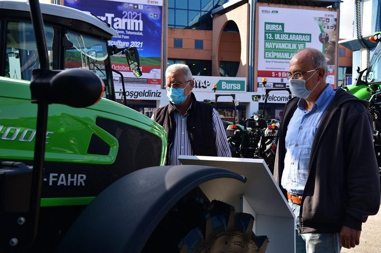 Bursa’da ilk gününde 37 bin ziyaretçiyi ağırladı