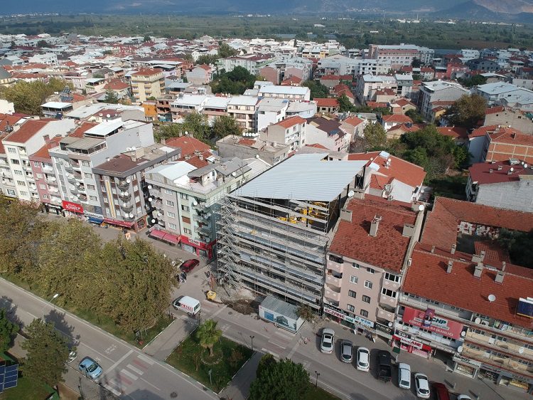 Gürsu Kültür Merkezi’nin inşaatı hızla ilerliyor