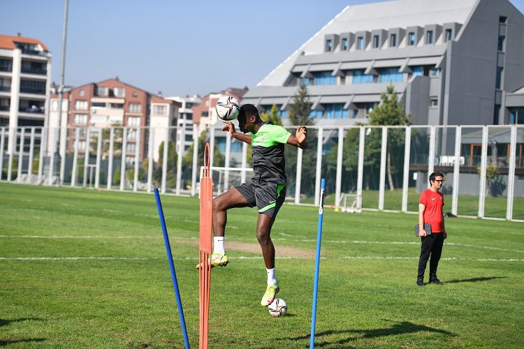 Bursaspor’da Kocaelispor maçı hazırlıkları devam etti