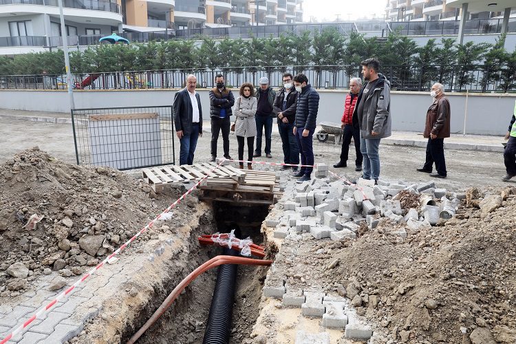 Bursa Mudanya Belediyesi yol çalışmalarını sürdürüyor