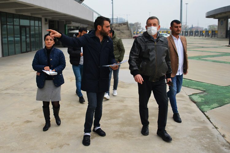 Emin Adanur, Timsah Park’ta incelemelerde bulundu