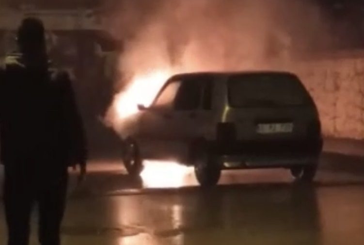 Bursa’da yanan araçtan canını zor kurtardı