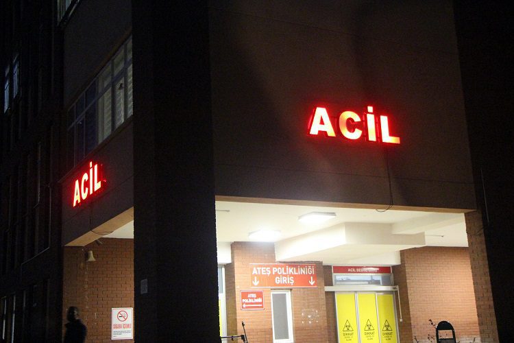 73 öğrenci otel yemeğinden zehirlendi
