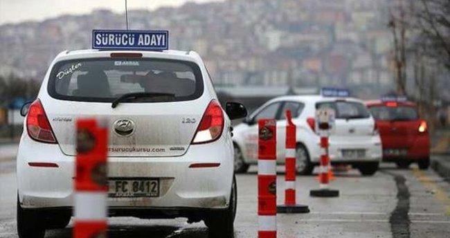 Ehliyet almada direksiyon sınavı zorlaşacak